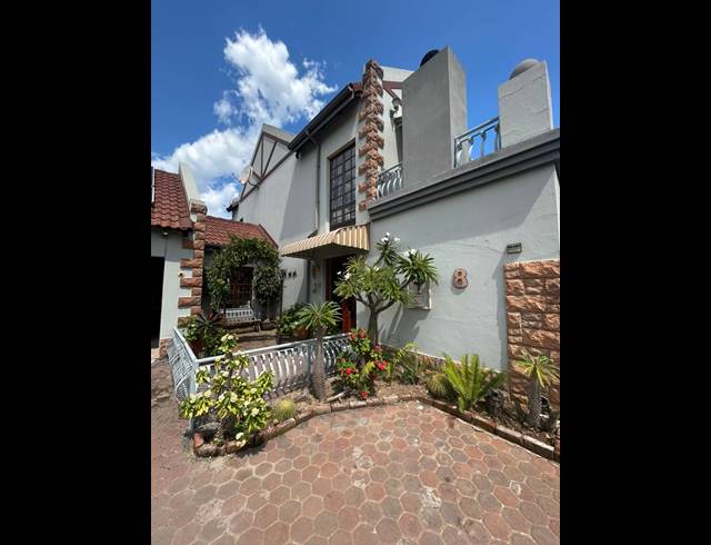 3 BEDROOM HOUSE FOR SALE IN MEERHOF